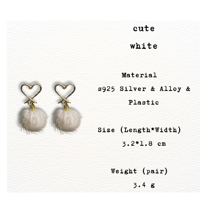 [ cute ] Brown / White a fluffy ball drop earring