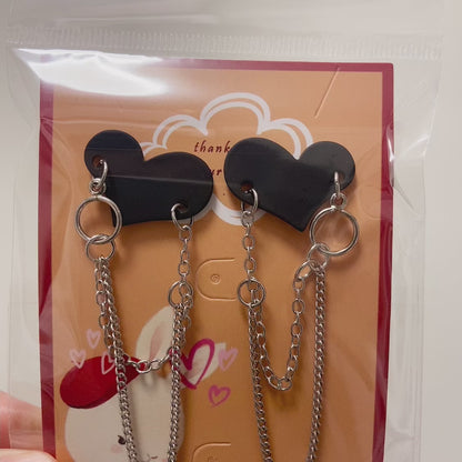 [ blacky ] Black metal heart with chain drop earring