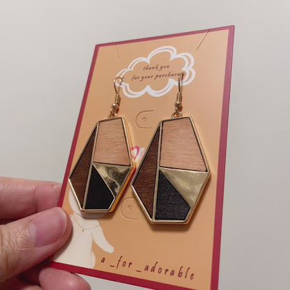 [ tape ] Dangle wooden earring