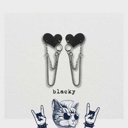 [ blacky ] Black metal heart with chain drop earring