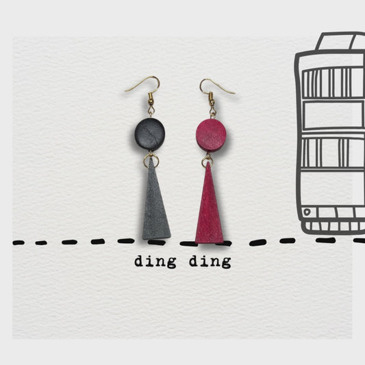 [ ding ding ] Black / Red Dangle wooden Earring