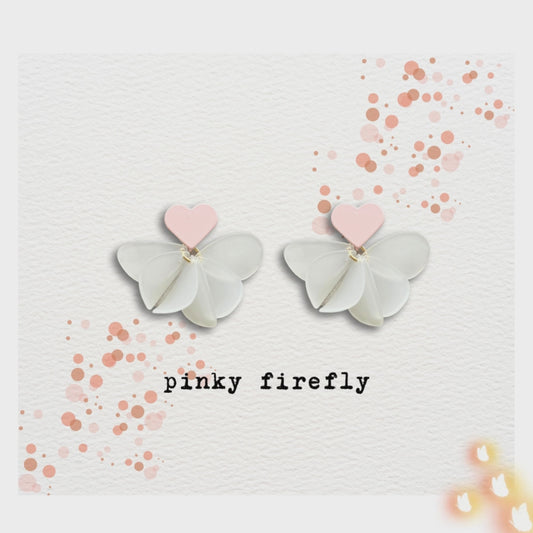 [ pinky firefly ] An adorable pinky heart-shaped drop earring