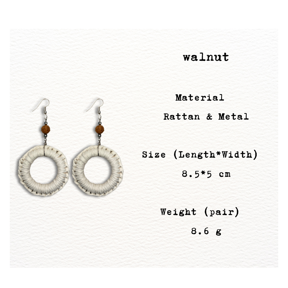 [ walnut ] White rattan dangle earring